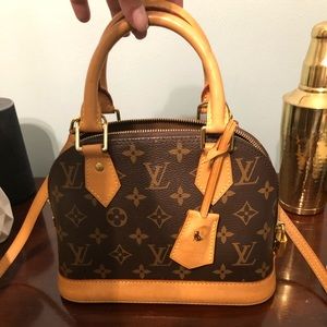 Louis Vuitton Monogram Alma BB